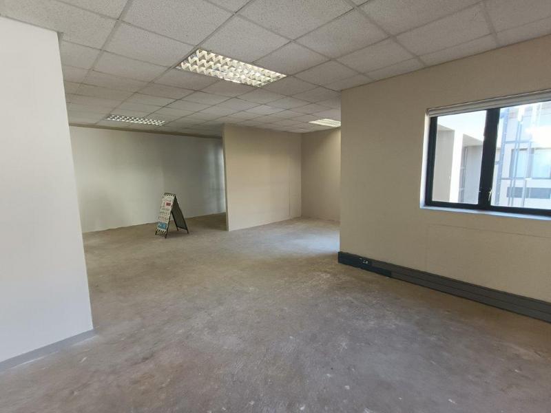 To Let commercial Property for Rent in Strubensvallei Gauteng