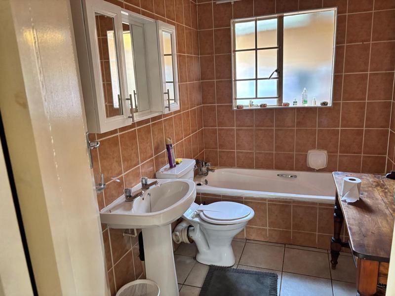 To Let 2 Bedroom Property for Rent in Eldoraigne Gauteng
