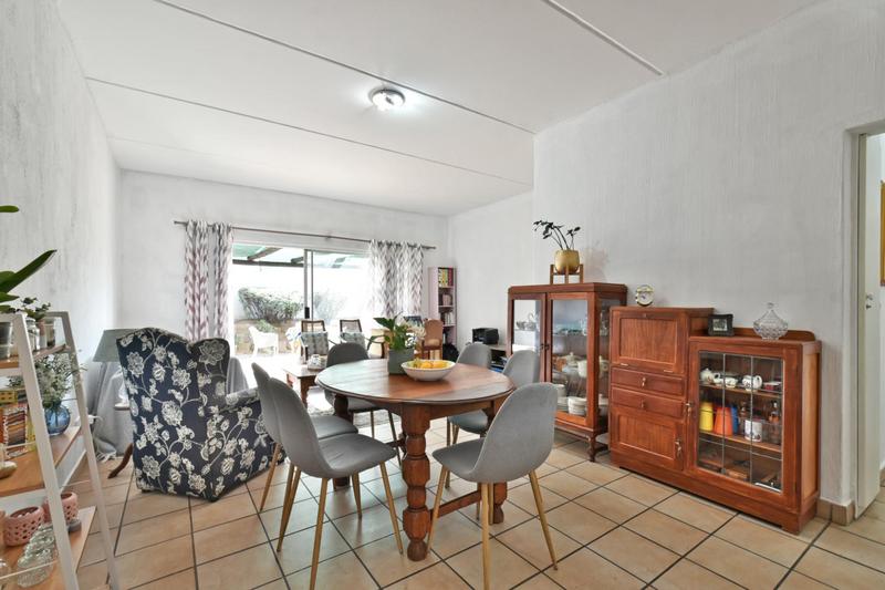 2 Bedroom Property for Sale in Sundowner Gauteng