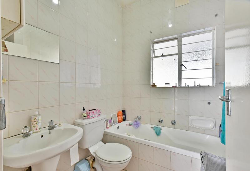 2 Bedroom Property for Sale in Sundowner Gauteng