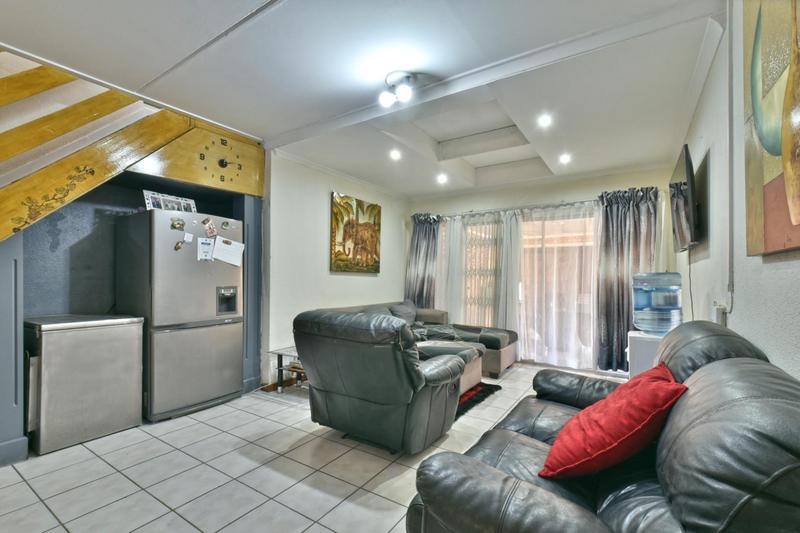 4 Bedroom Property for Sale in Weltevreden Park Gauteng