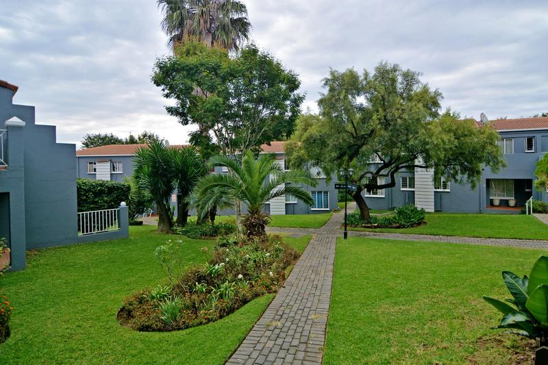 To Let 3 Bedroom Property for Rent in Radiokop Gauteng
