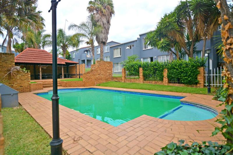To Let 3 Bedroom Property for Rent in Radiokop Gauteng