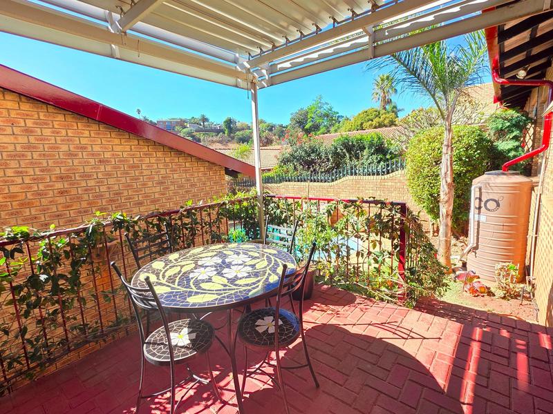 To Let 3 Bedroom Property for Rent in Roodekrans Gauteng