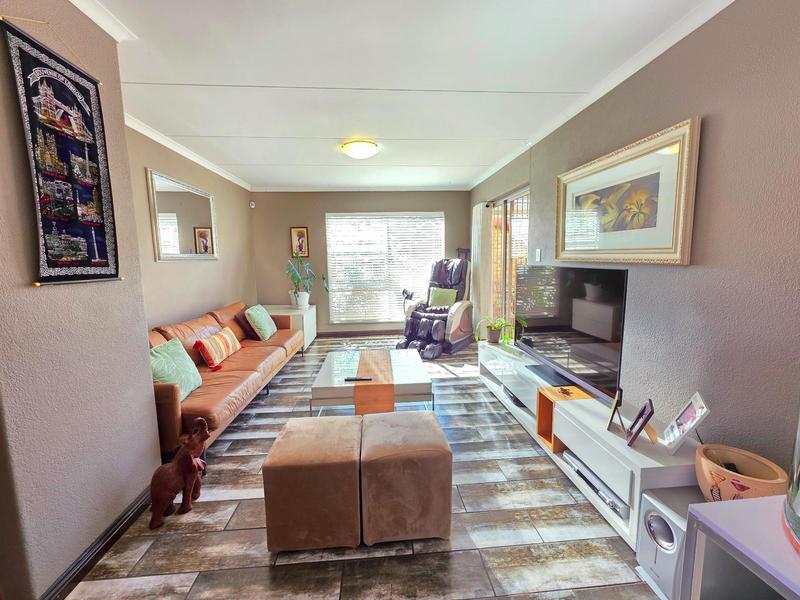 To Let 3 Bedroom Property for Rent in Roodekrans Gauteng