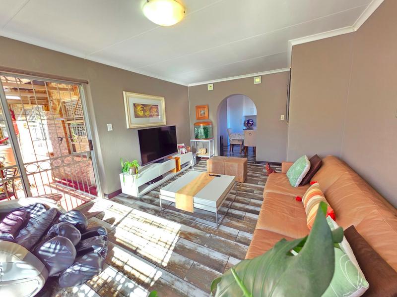 To Let 3 Bedroom Property for Rent in Roodekrans Gauteng