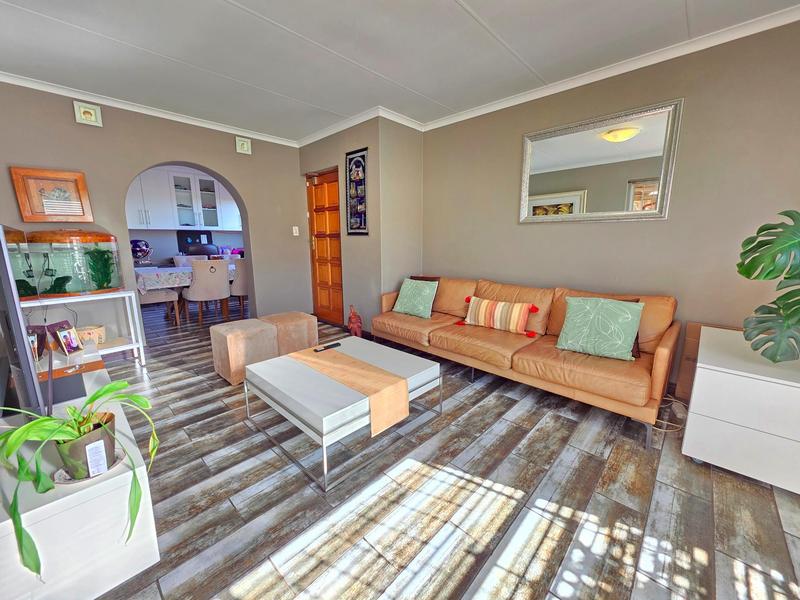 To Let 3 Bedroom Property for Rent in Roodekrans Gauteng