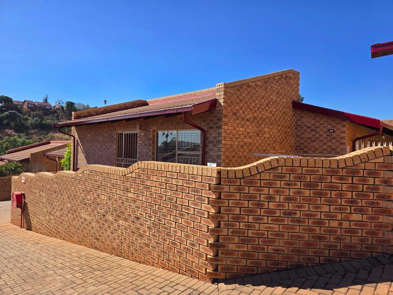 To Let 3 Bedroom Property for Rent in Roodekrans Gauteng