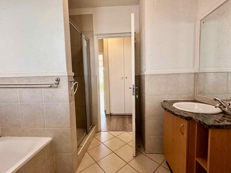 1 Bedroom Property for Sale in Morningside Gauteng