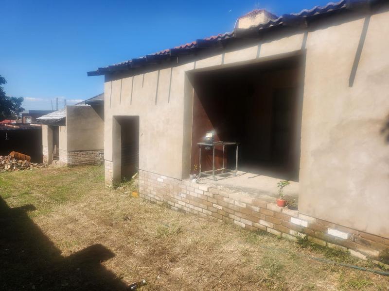 4 Bedroom Property for Sale in Risana Gauteng