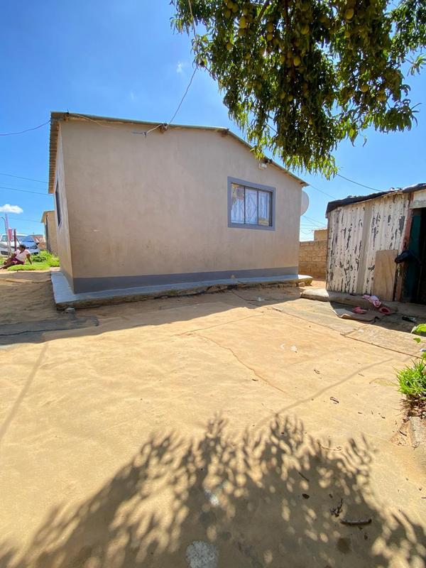 2 Bedroom Property for Sale in Braamfischerville Gauteng