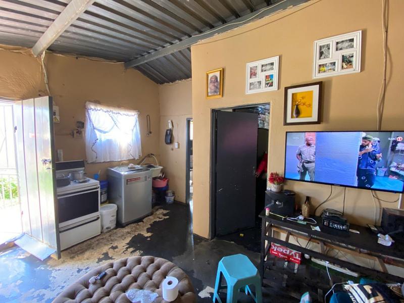 2 Bedroom Property for Sale in Braamfischerville Gauteng