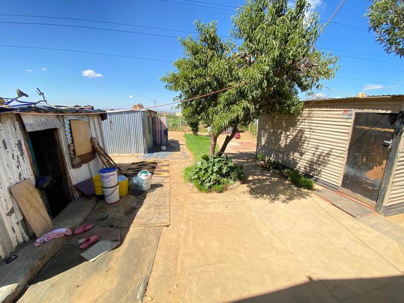 2 Bedroom Property for Sale in Braamfischerville Gauteng