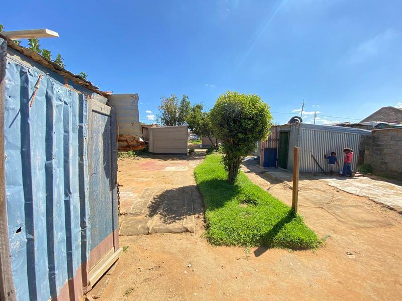 2 Bedroom Property for Sale in Braamfischerville Gauteng