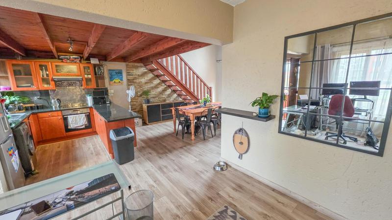 2 Bedroom Property for Sale in Sunninghill Gauteng