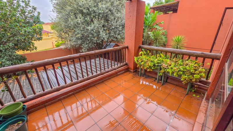 2 Bedroom Property for Sale in Sunninghill Gauteng