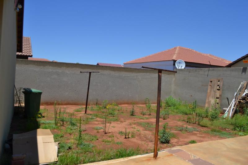 To Let 2 Bedroom Property for Rent in Protea Glen Gauteng