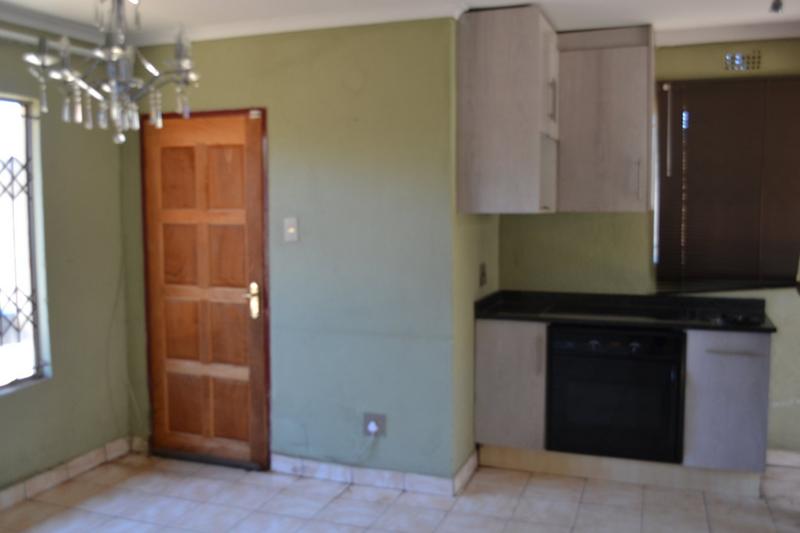 To Let 2 Bedroom Property for Rent in Protea Glen Gauteng