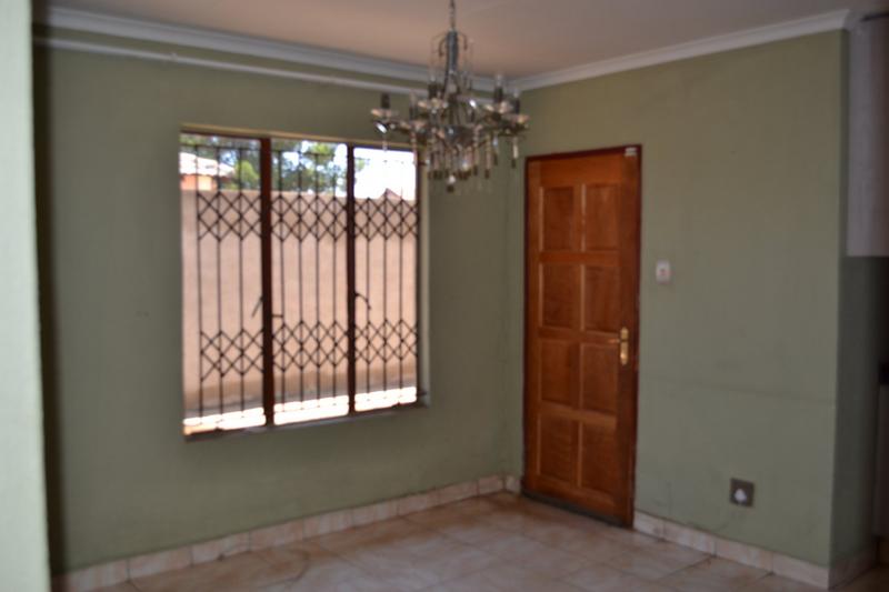 To Let 2 Bedroom Property for Rent in Protea Glen Gauteng