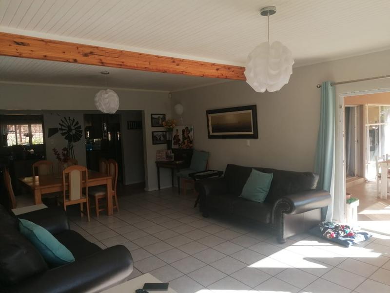 4 Bedroom Property for Sale in Florauna Gauteng