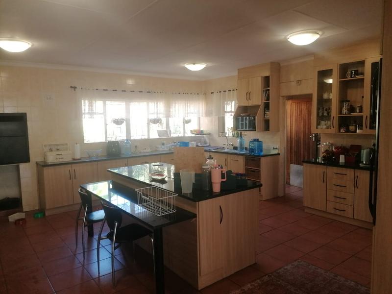 4 Bedroom Property for Sale in Florauna Gauteng