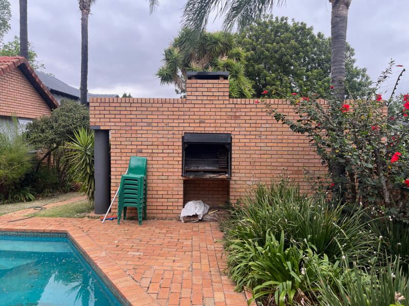 To Let 3 Bedroom Property for Rent in Waterkloof A H Gauteng