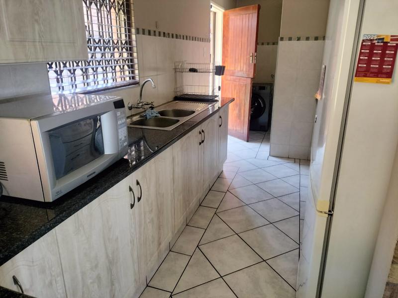 To Let 3 Bedroom Property for Rent in Waterkloof Heights Gauteng