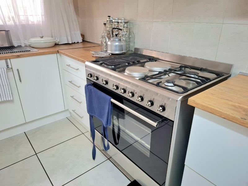 3 Bedroom Property for Sale in Newlands Gauteng