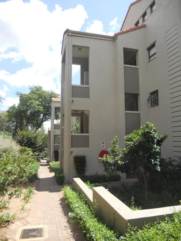 To Let 1 Bedroom Property for Rent in Bryanston Gauteng