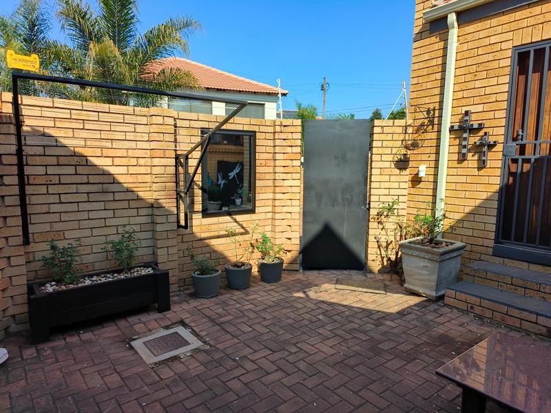 3 Bedroom Property for Sale in Moreleta Park Gauteng