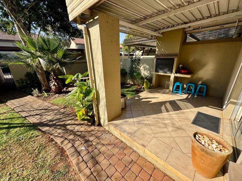 2 Bedroom Property for Sale in Annlin Gauteng