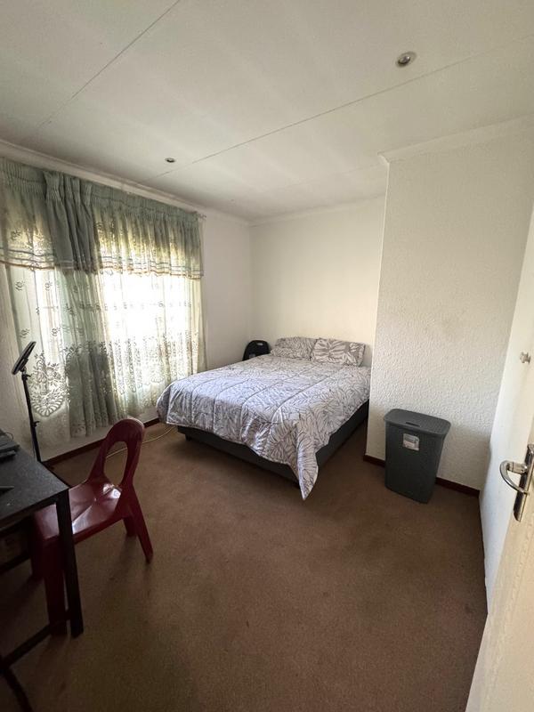 2 Bedroom Property for Sale in Annlin Gauteng