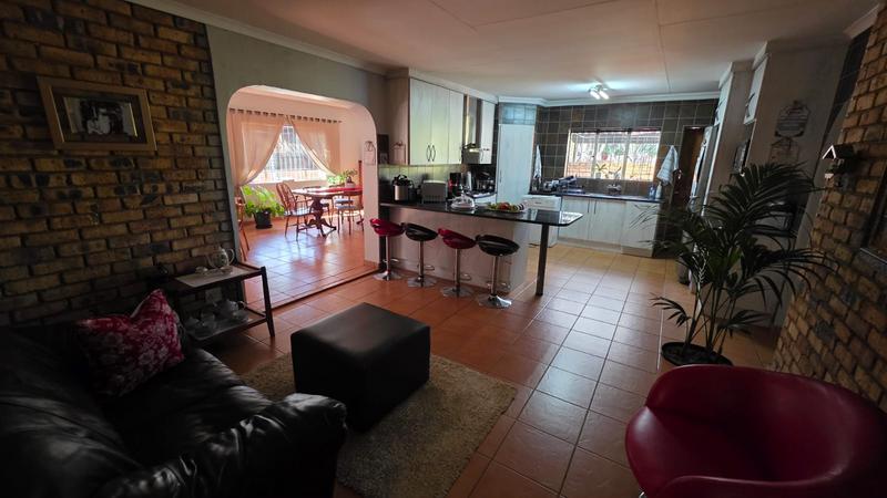 4 Bedroom Property for Sale in Doornpoort Gauteng