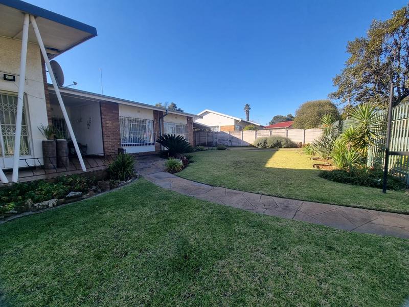 4 Bedroom Property for Sale in Florentia Gauteng