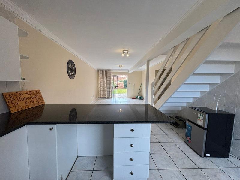4 Bedroom Property for Sale in Allens Nek Gauteng