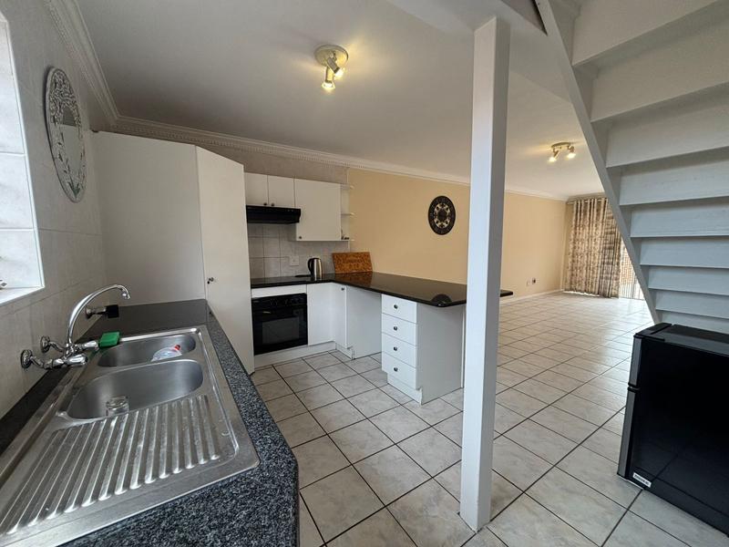 4 Bedroom Property for Sale in Allens Nek Gauteng