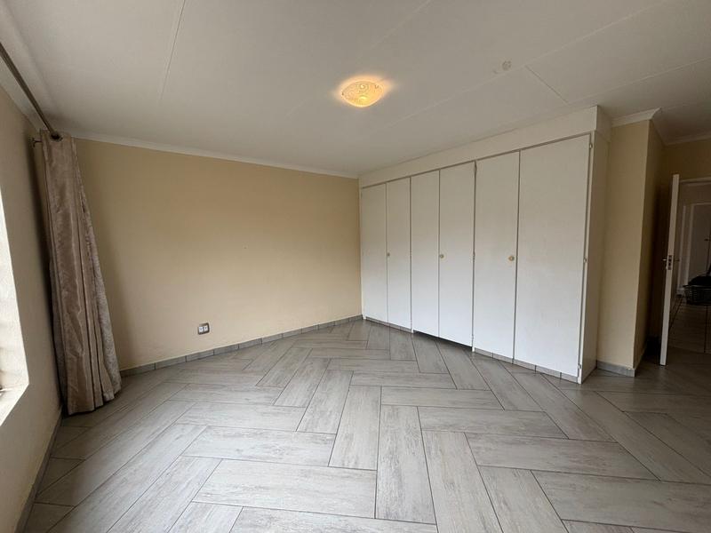 4 Bedroom Property for Sale in Allens Nek Gauteng