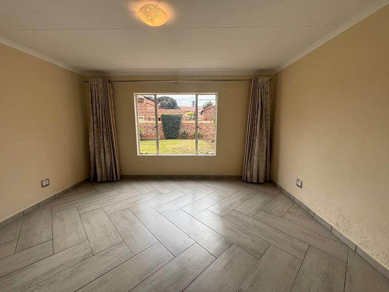 4 Bedroom Property for Sale in Allens Nek Gauteng