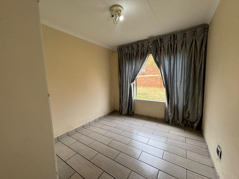 4 Bedroom Property for Sale in Allens Nek Gauteng