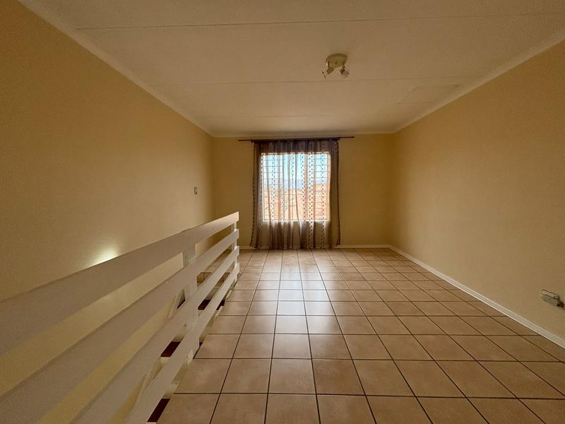 4 Bedroom Property for Sale in Allens Nek Gauteng