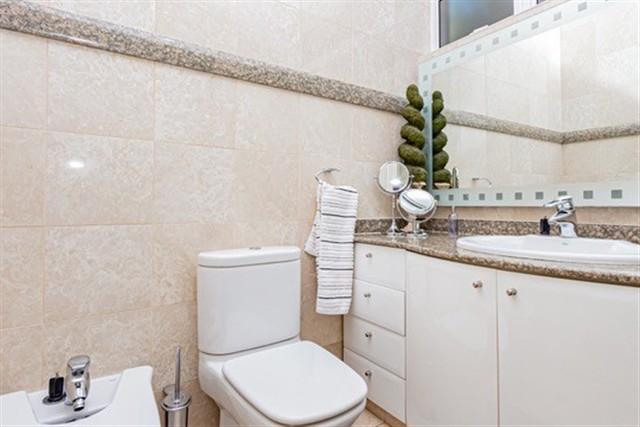 To Let 4 Bedroom Property for Rent in Morningside Gauteng