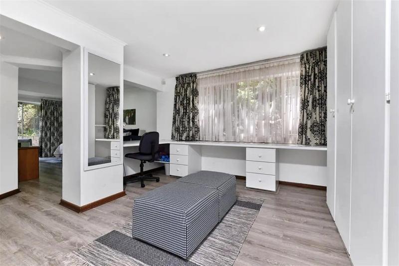 4 Bedroom Property for Sale in Morningside Gauteng
