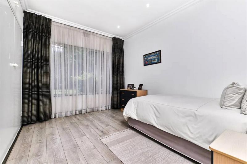 4 Bedroom Property for Sale in Morningside Gauteng