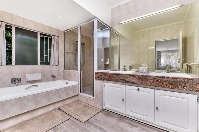 4 Bedroom Property for Sale in Morningside Gauteng