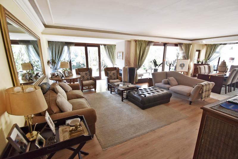6 Bedroom Property for Sale in Hurlingham Gauteng