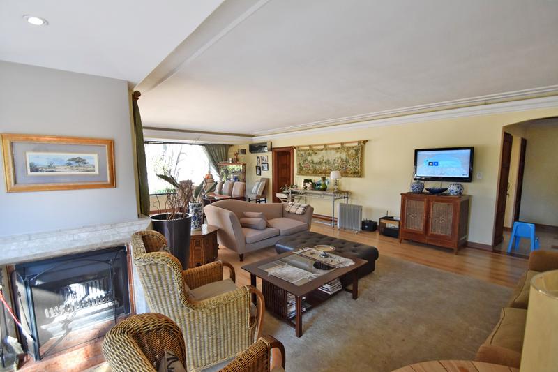 6 Bedroom Property for Sale in Hurlingham Gauteng