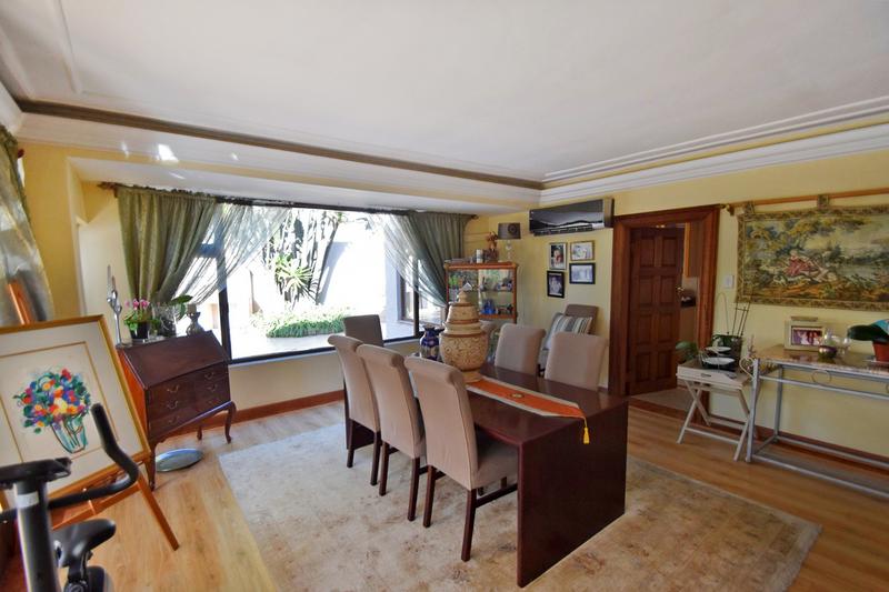 6 Bedroom Property for Sale in Hurlingham Gauteng