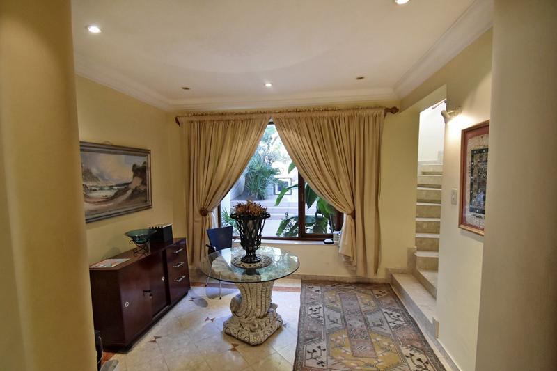 6 Bedroom Property for Sale in Hurlingham Gauteng