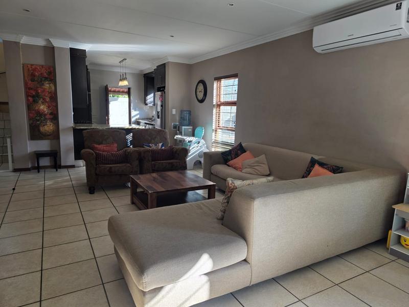 4 Bedroom Property for Sale in Sunninghill Gauteng
