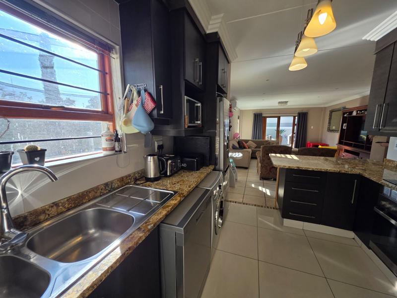 4 Bedroom Property for Sale in Sunninghill Gauteng